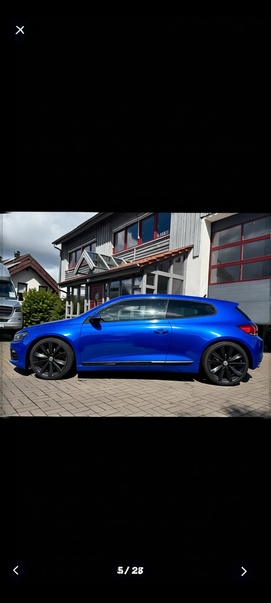 Preview Car 14 rendered in Royal Blue gloss wrap