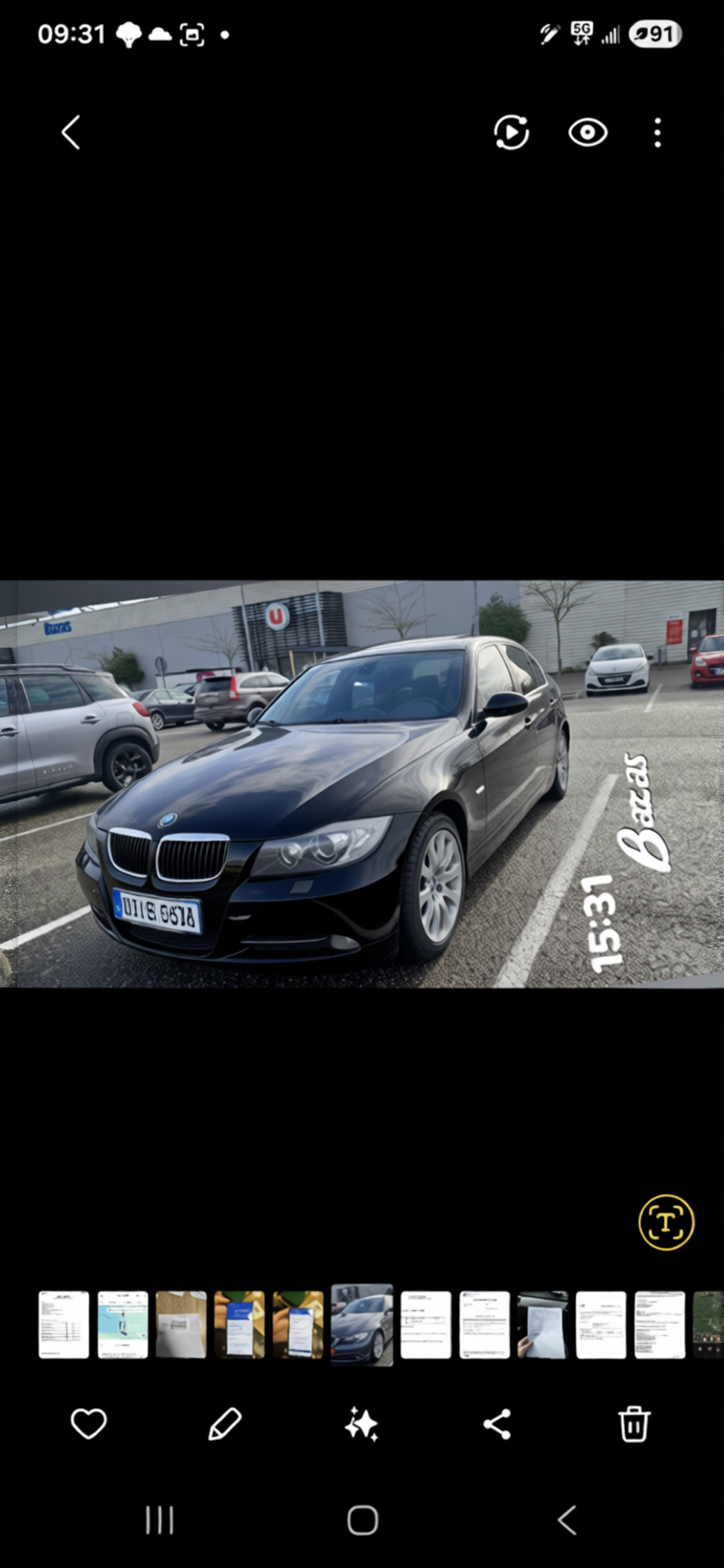 Preview Car 2 rendered in Black gloss paint