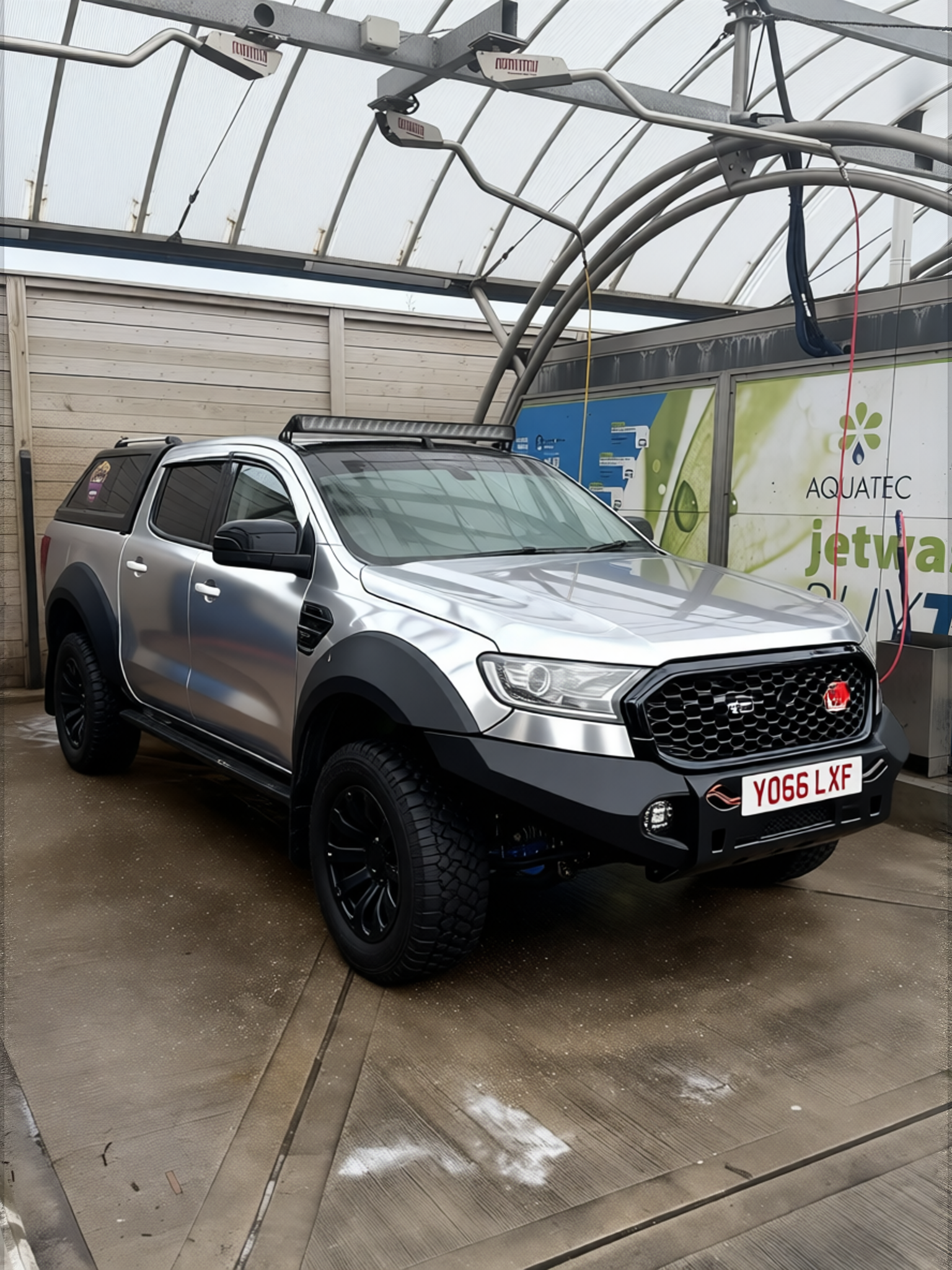 Preview Car 22 rendered in Super Silver Mist gloss wrap