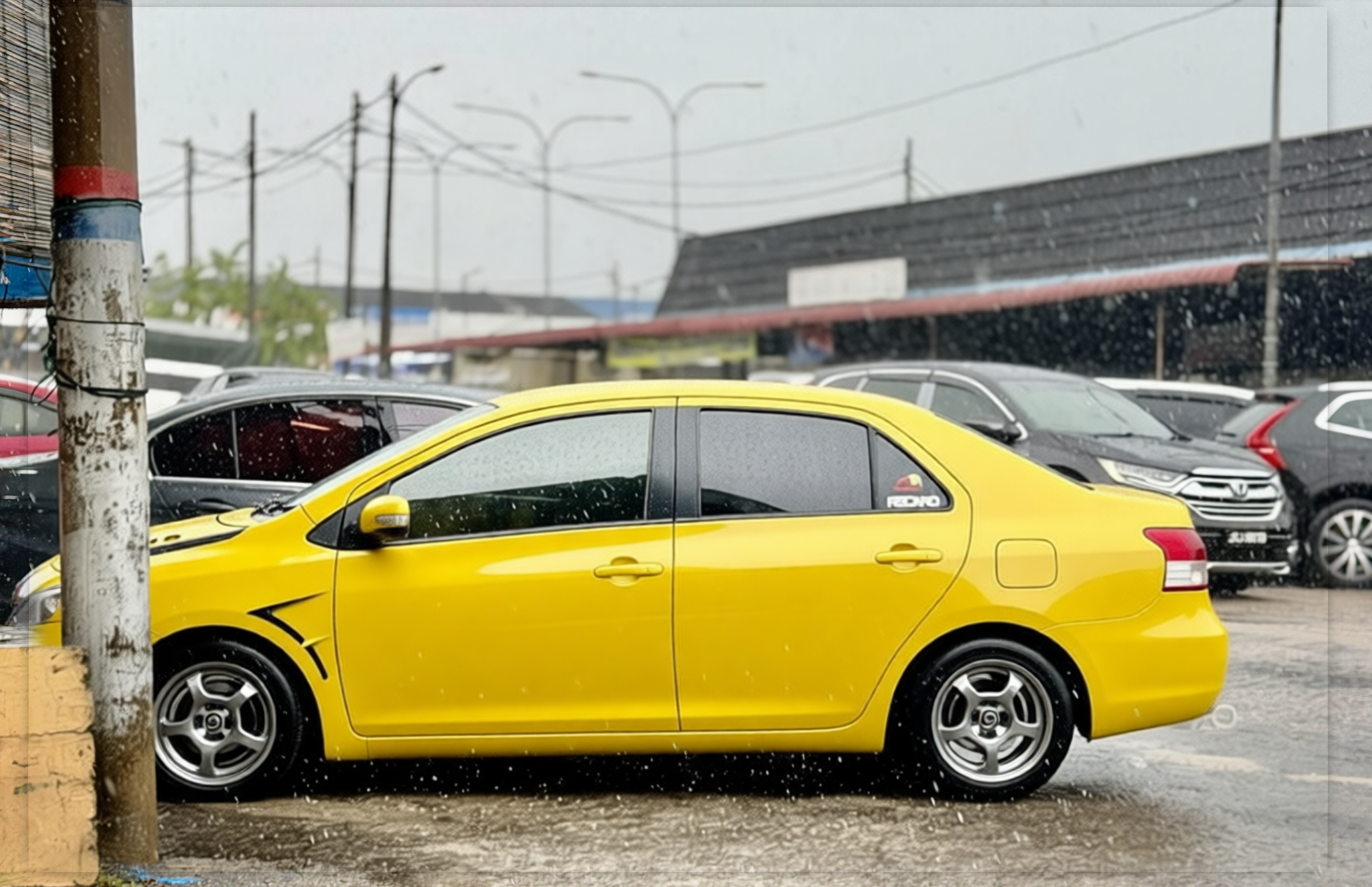 Voiture en Racing Yellow gloss paint