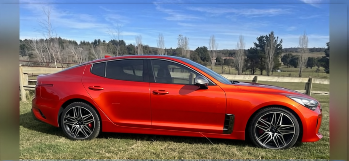 Preview Car 13 rendered in Gloss Dragon Fire Red gloss wrap