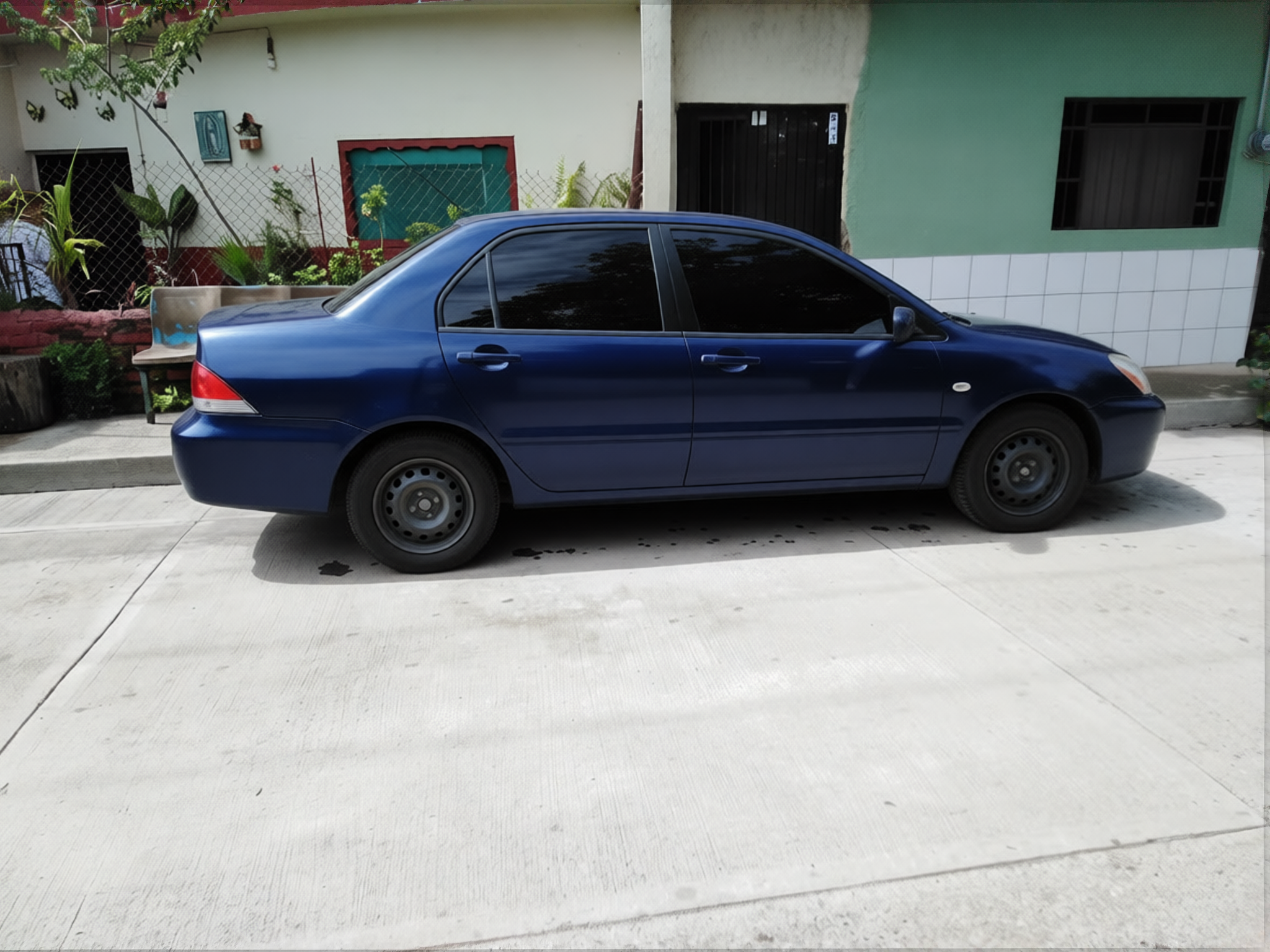Voiture en Deep Navy satin paint