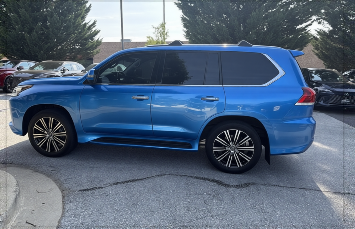 Preview Car 12 rendered in Gulf Blue gloss paint