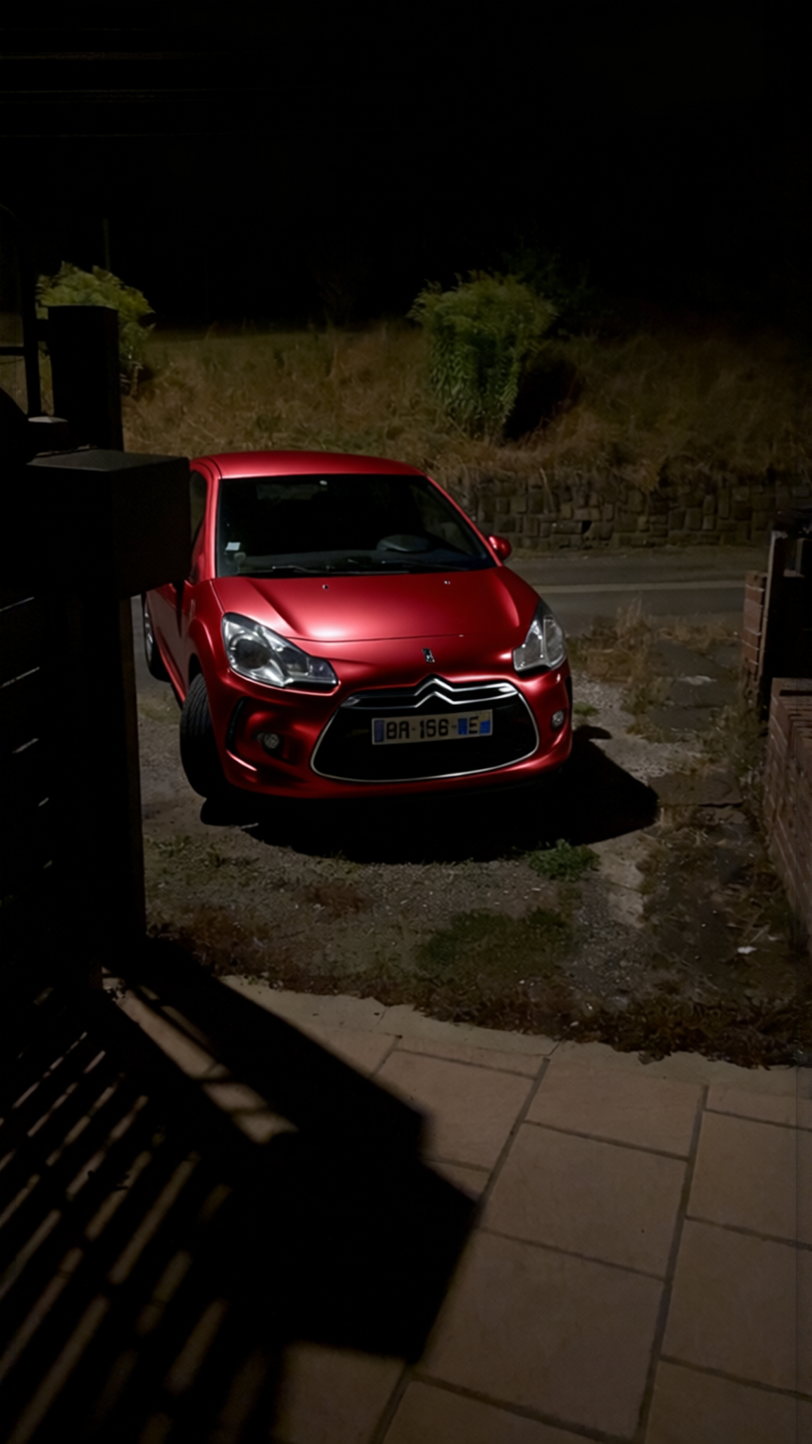 Citroën DS3 rendered in Matte Red Metallic gloss wrap
