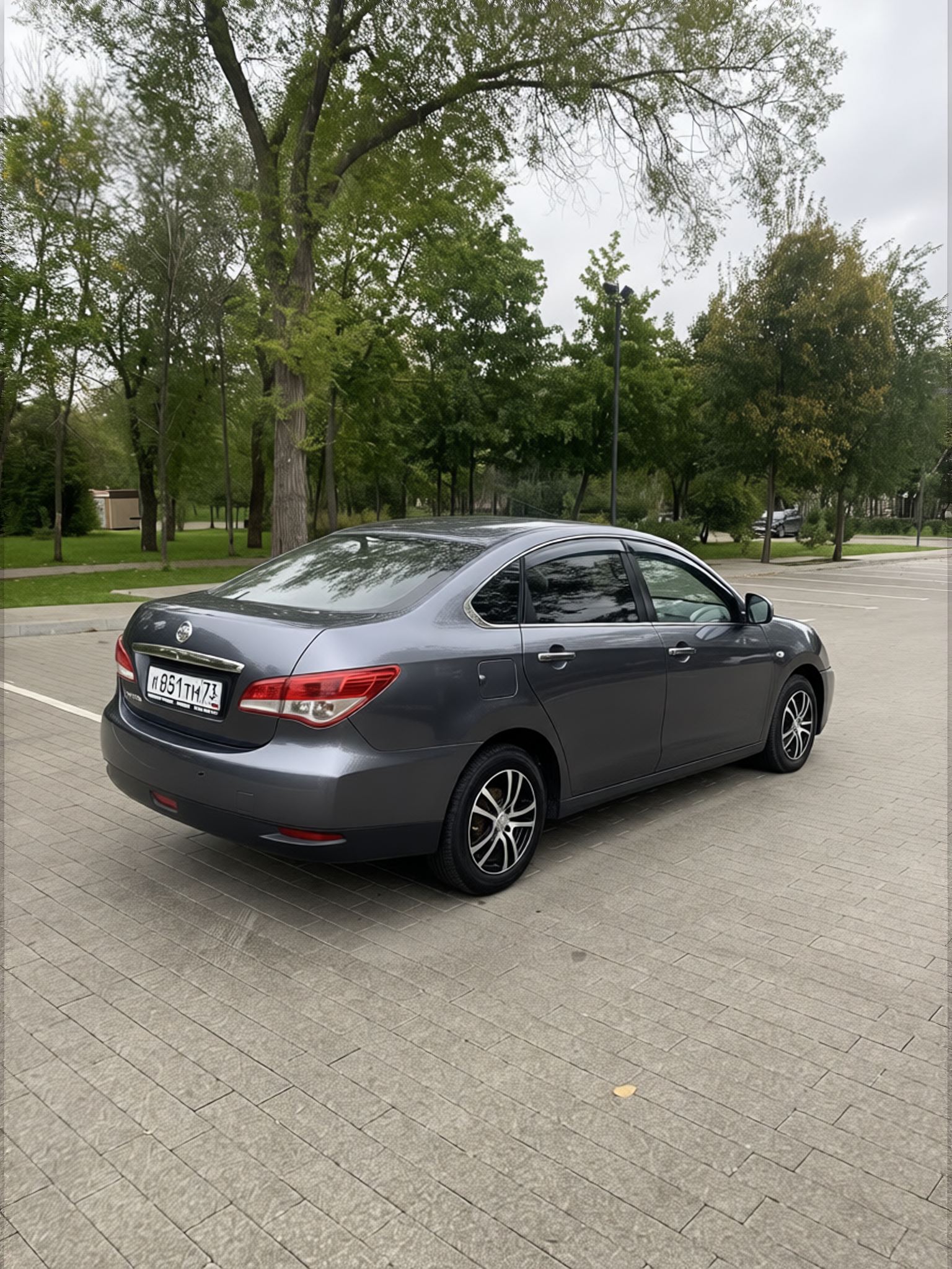 Car rendered in Nardo Grey gloss paint