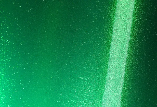 Texture du film covering Avery Dennison Gloss Metallic Radioactive Green · Specced