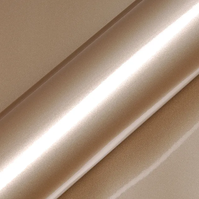 Texture du film covering HEXIS Gloss Ashen Beige Metallic · Specced